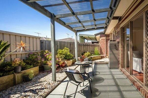 Retirement Village Berwick: private low-maintenance courtyard